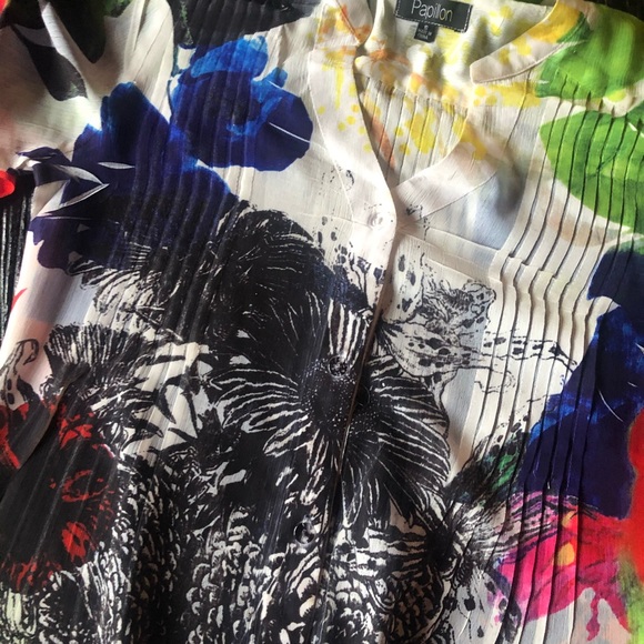 Papillon Tropical Print Semi- Sheer Button Blouse - Picture 4 of 6